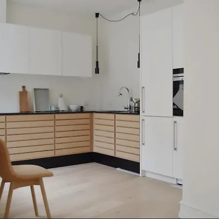 Beautifully Interior Designed Flat In The Heart Of Apartment