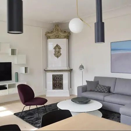 Apartment Beautifully Interior Designed Flat In The Heart Of *
