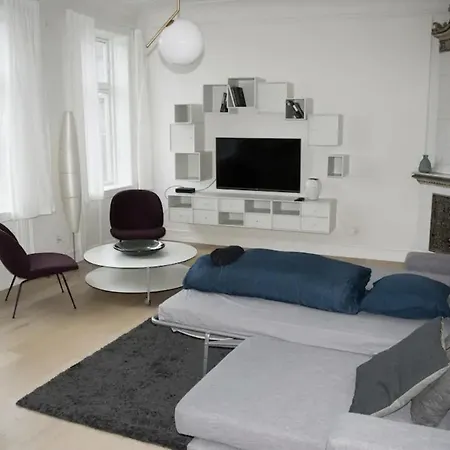 Beautifully Interior Designed Flat In The Heart Of Apartment Copenhagen